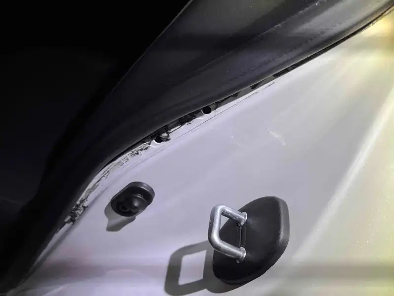 LEXUS IS IS300H Thumbnail 27
