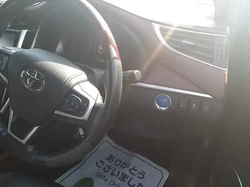 TOYOTA HARRIER HYBRID PREMIUM 4WD Thumbnail 3