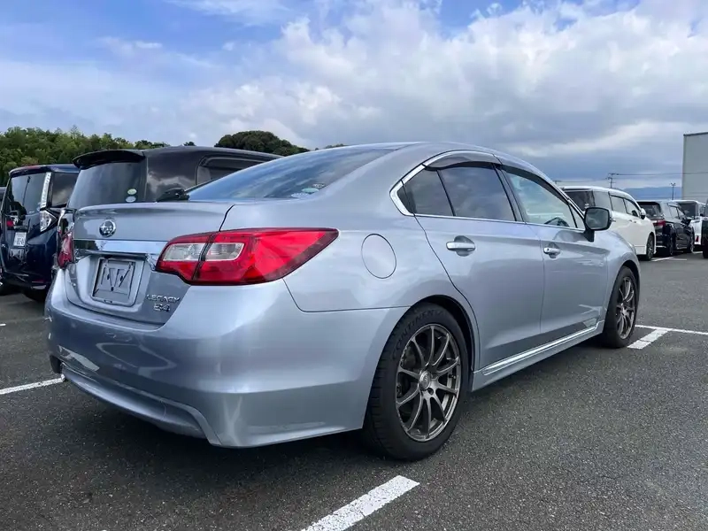 SUBARU LEGACY B4 LIMITED 4WD Thumbnail 2
