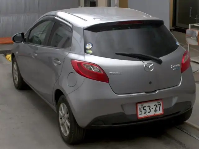 MAZDA DEMIO 13 SKYACTIVE Thumbnail 2