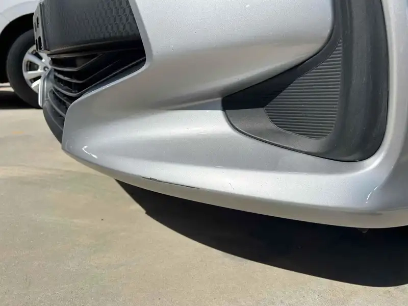TOYOTA YARIS HYBRID X Thumbnail 16
