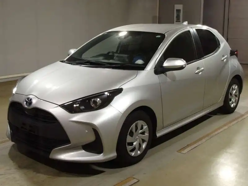 TOYOTA YARIS HYBRID X Thumbnail 1