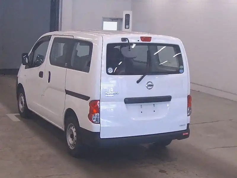 NISSAN NV200 VANETTE VAN DX Thumbnail 2