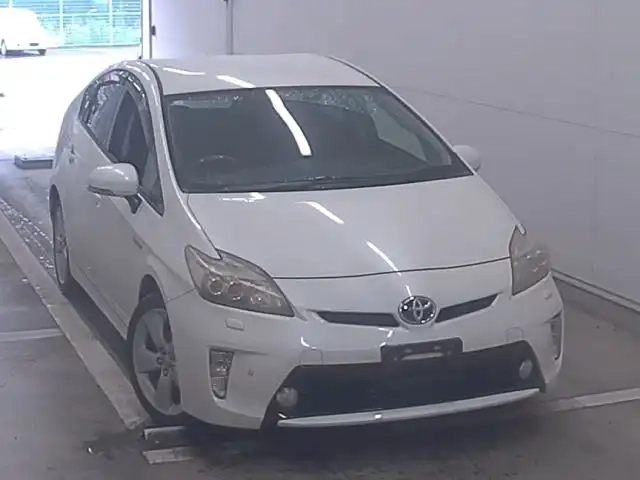 TOYOTA PRIUS S TOURING SELECTION Thumbnail 3