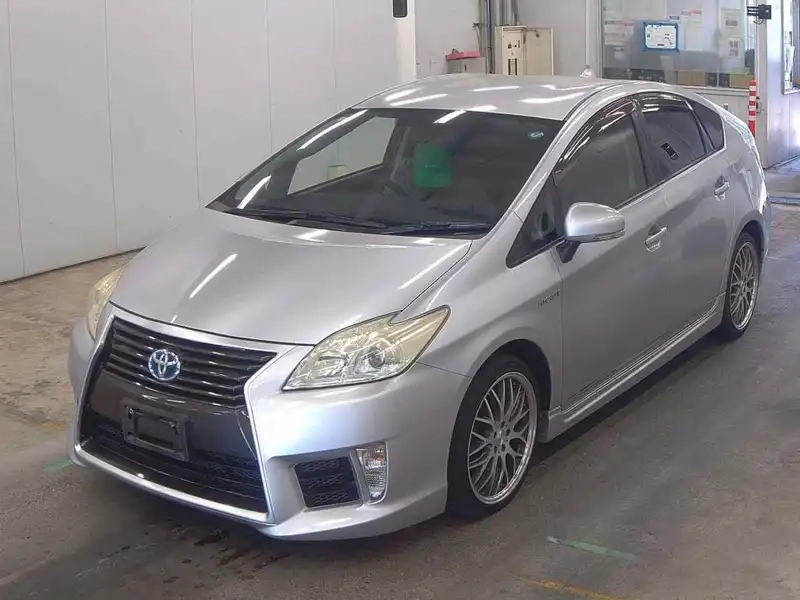 TOYOTA PRIUS L BODY KIT Thumbnail 4