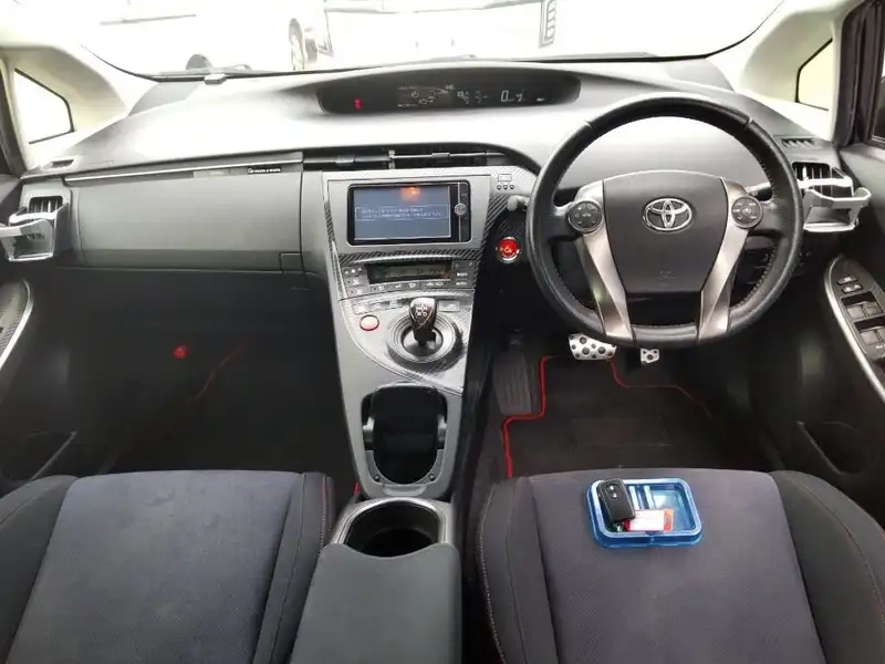 TOYOTA PRIUS 5D S TOURING SELECTION G'S Thumbnail 5