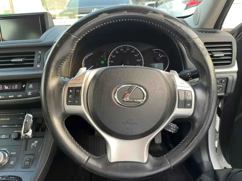 LEXUS CT CT200H VERSION C Thumbnail 12