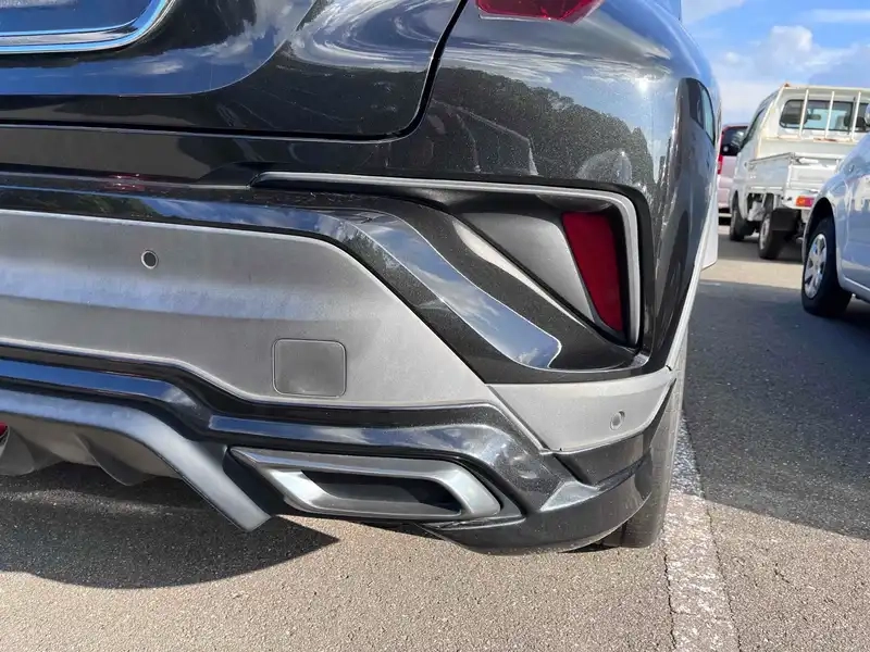 TOYOTA C-HR G Thumbnail 18