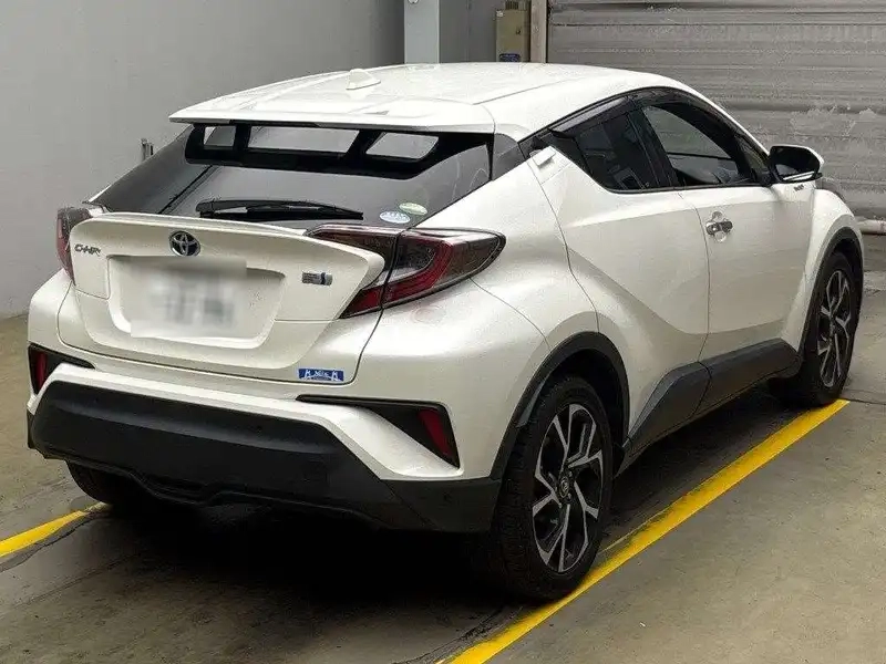 TOYOTA C-HR G LED EDITION Thumbnail 4