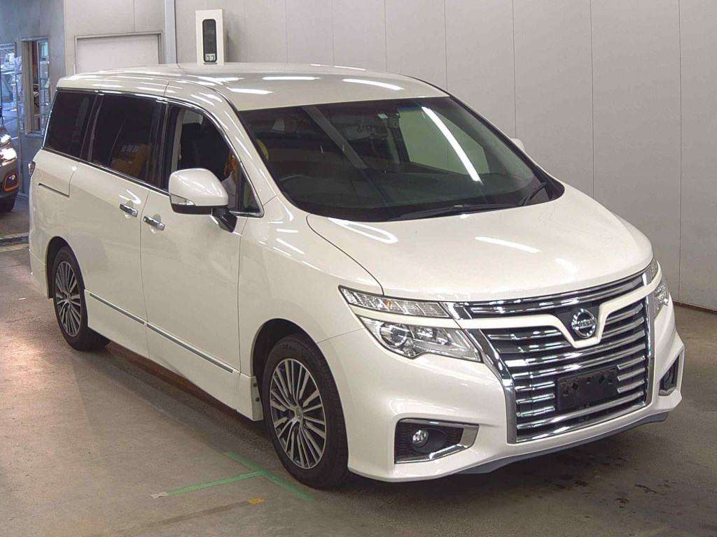 2015 Nissan Elgrand Petrol