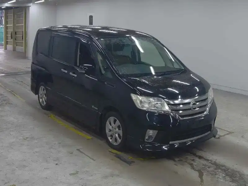 2012 Nissan Serena Hybrid