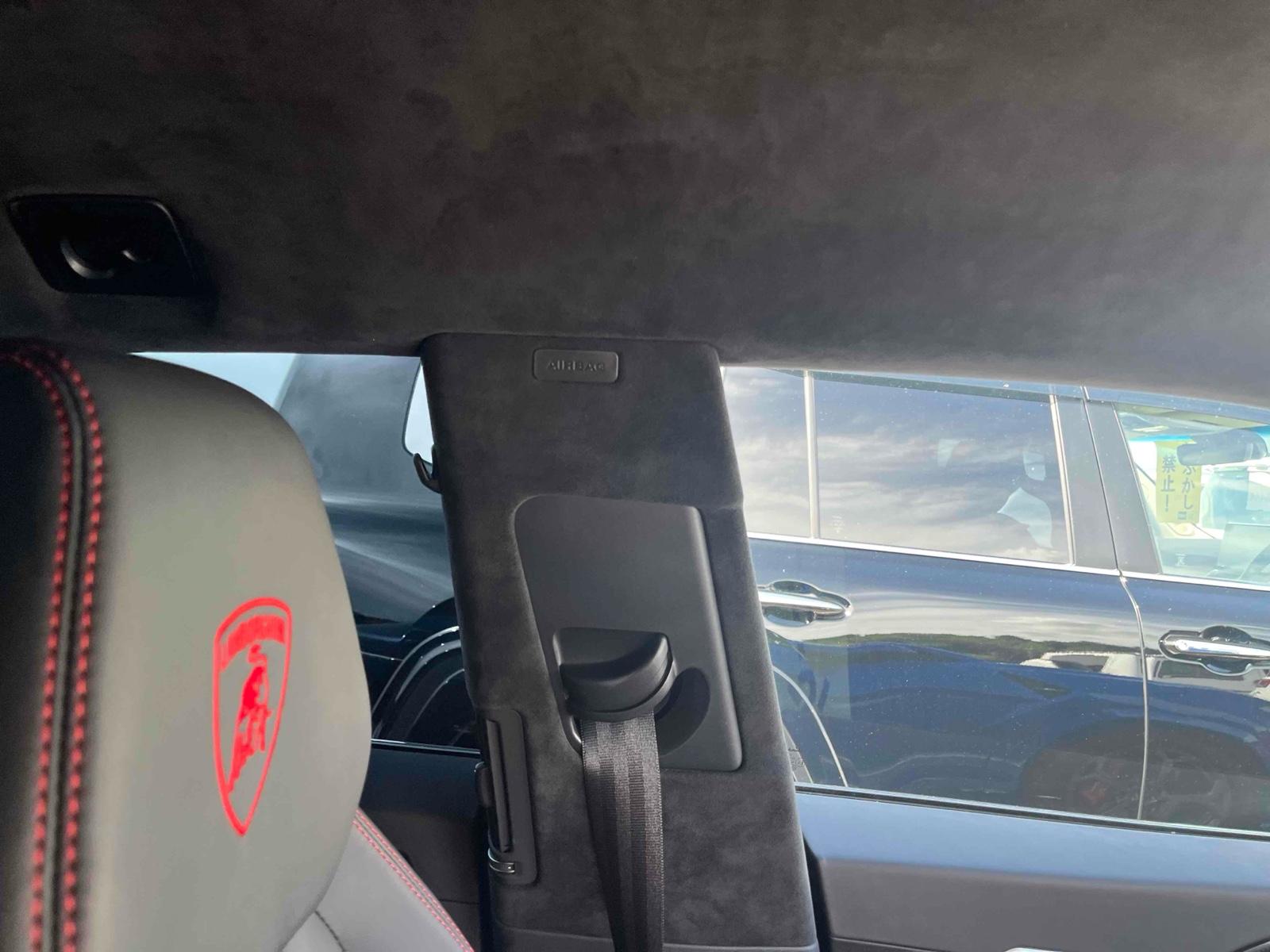 LAMBORGHINI URUS 4WD BASE GRADE Image 13
