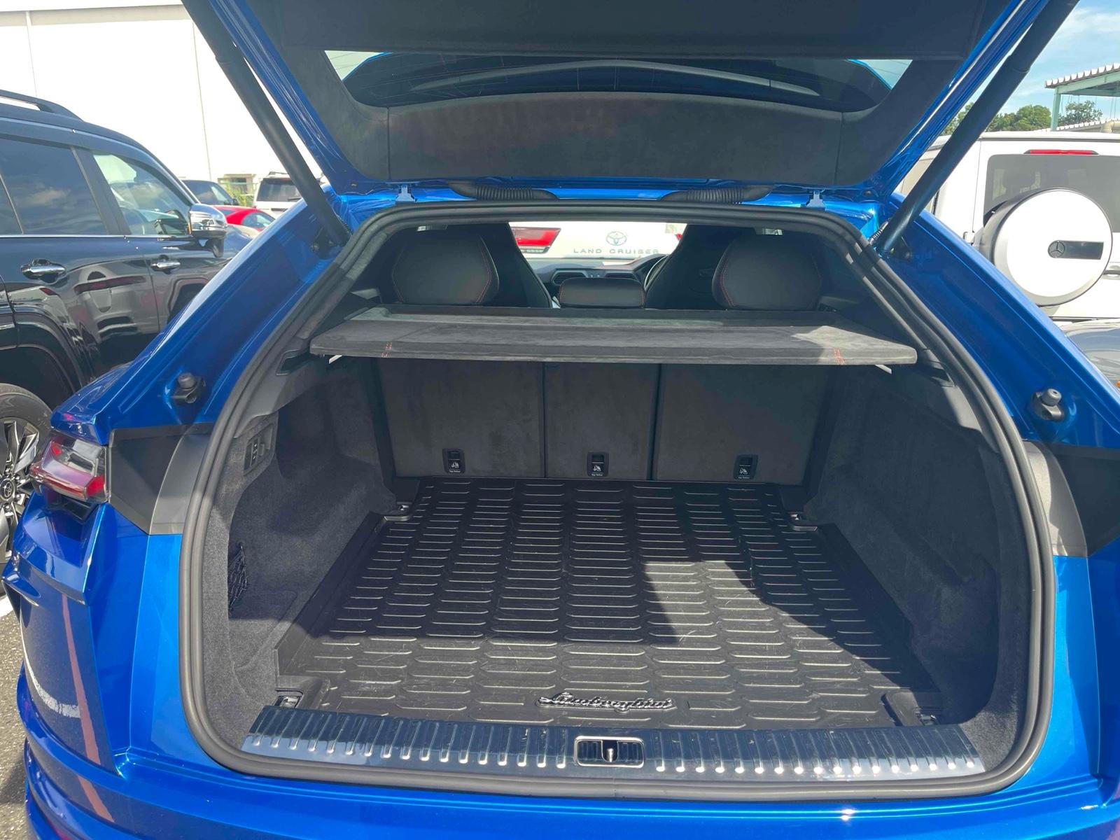 LAMBORGHINI URUS 4WD BASE GRADE Image 35
