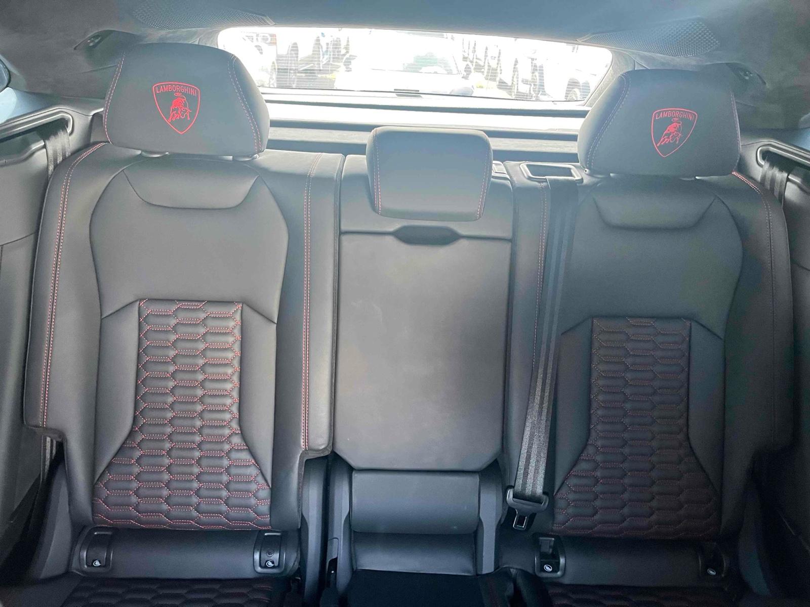 LAMBORGHINI URUS 4WD BASE GRADE Image 24