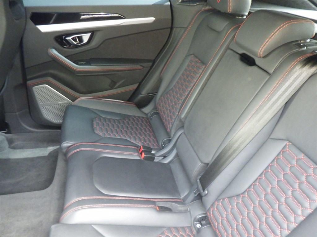 LAMBORGHINI URUS 4WD BASE GRADE Image 6