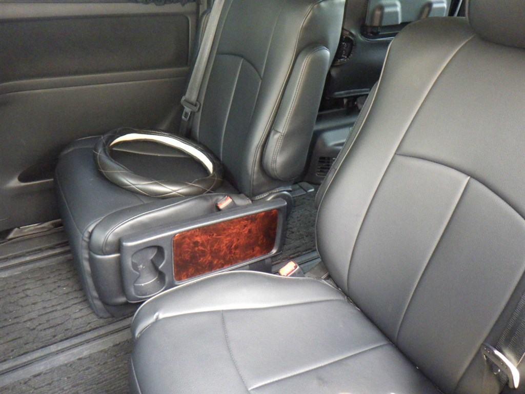 TOYOTA VELLFIRE 2.4Z Image 8