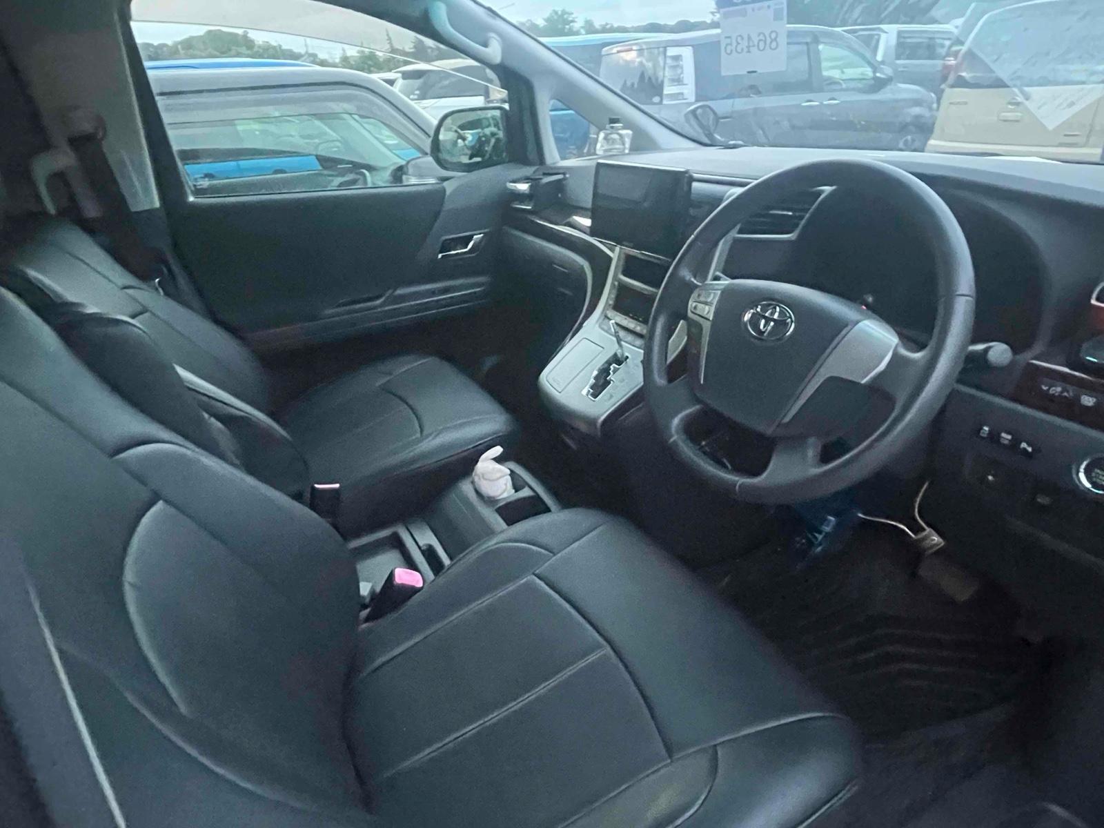 TOYOTA VELLFIRE 2.4Z Image 9