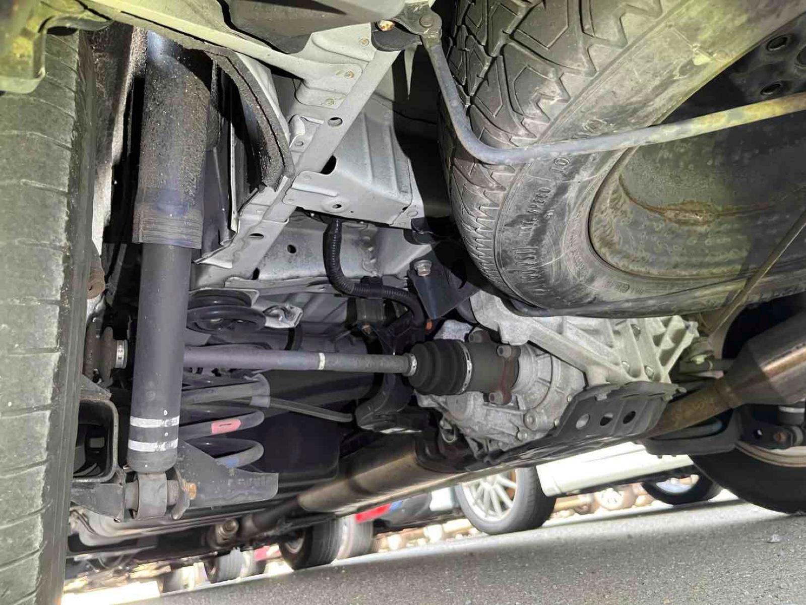 TOYOTA ALPHARD HYBRID X 4WD Image 26