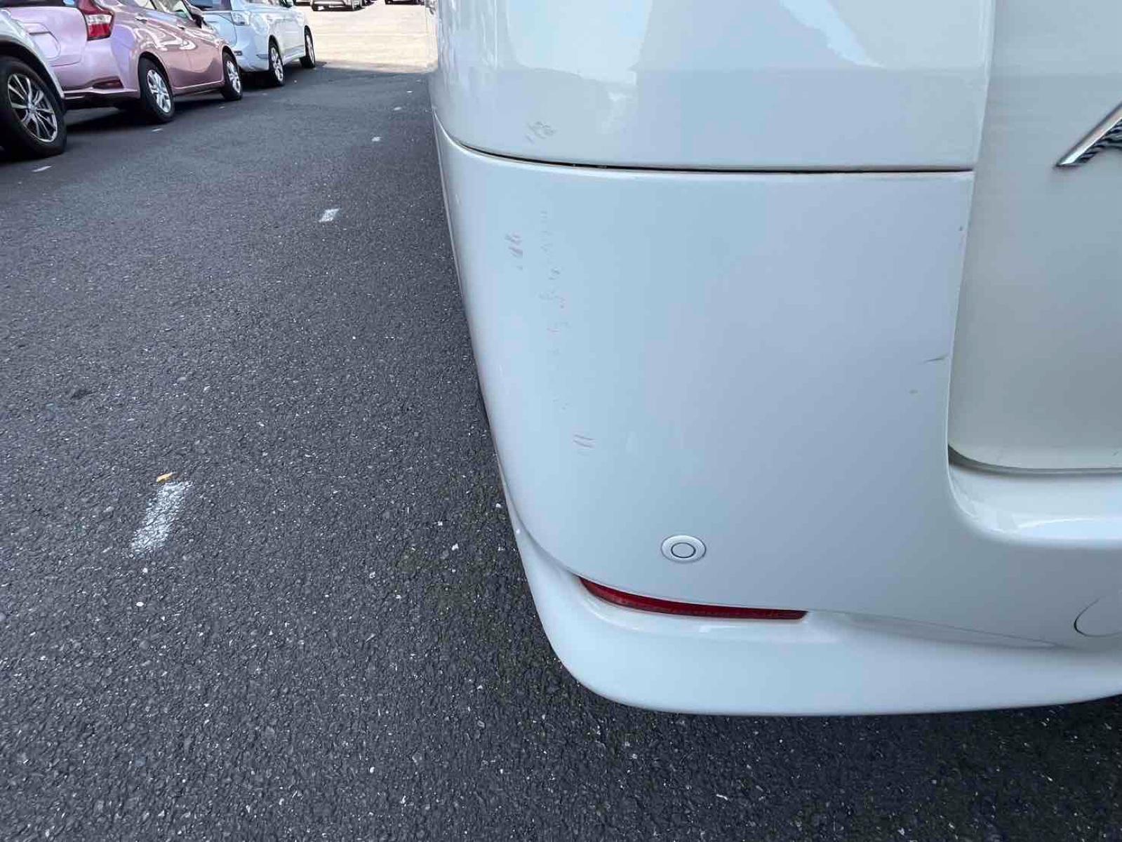 TOYOTA ALPHARD HYBRID X 4WD Image 19