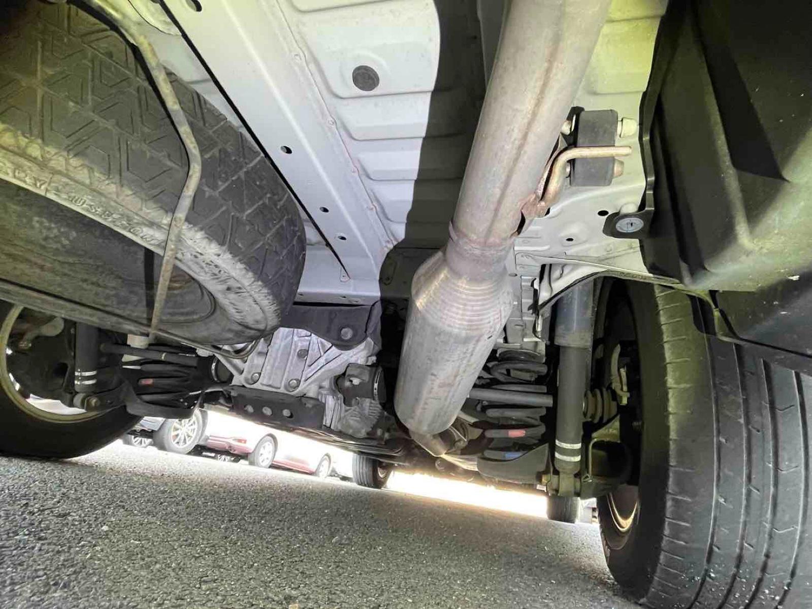 TOYOTA ALPHARD HYBRID X 4WD Image 27
