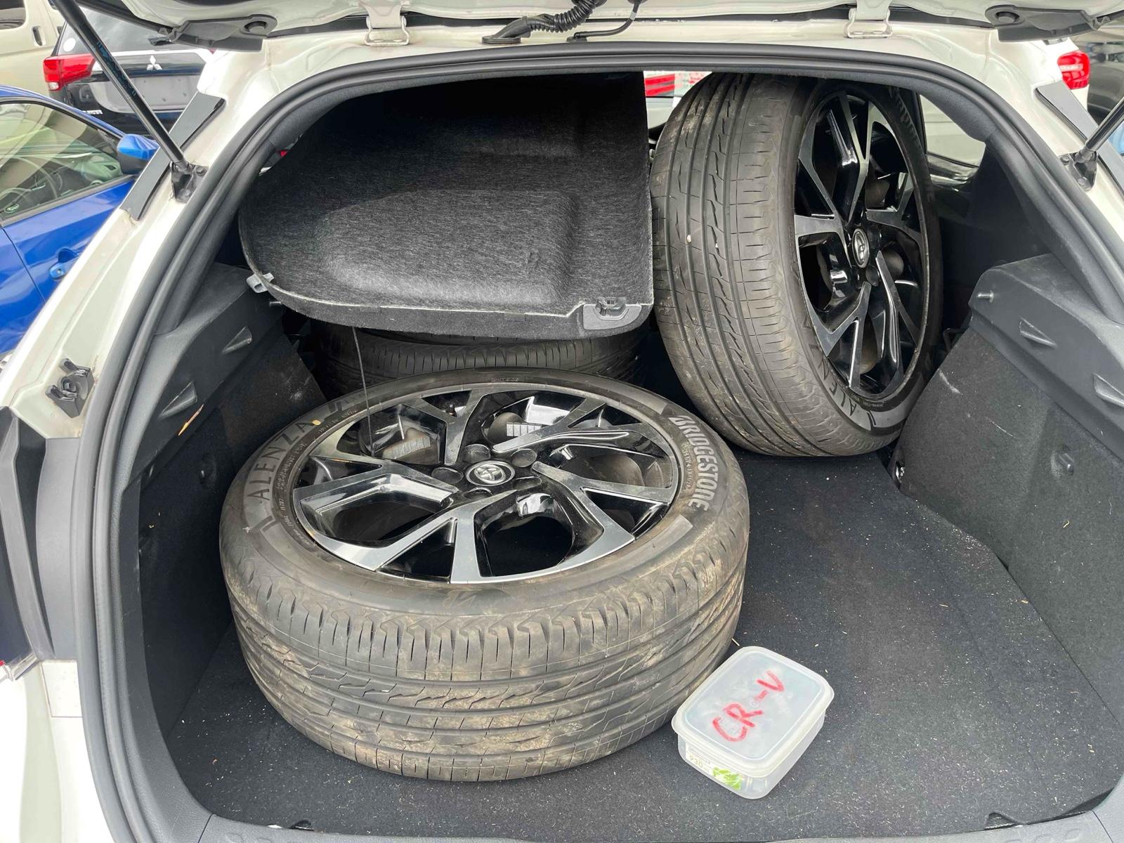 TOYOTA C-HR G Image 6