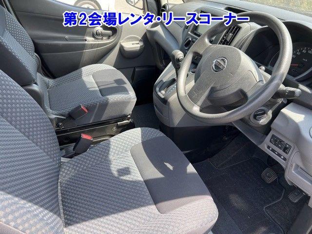 NISSAN NV200 GX Image 4