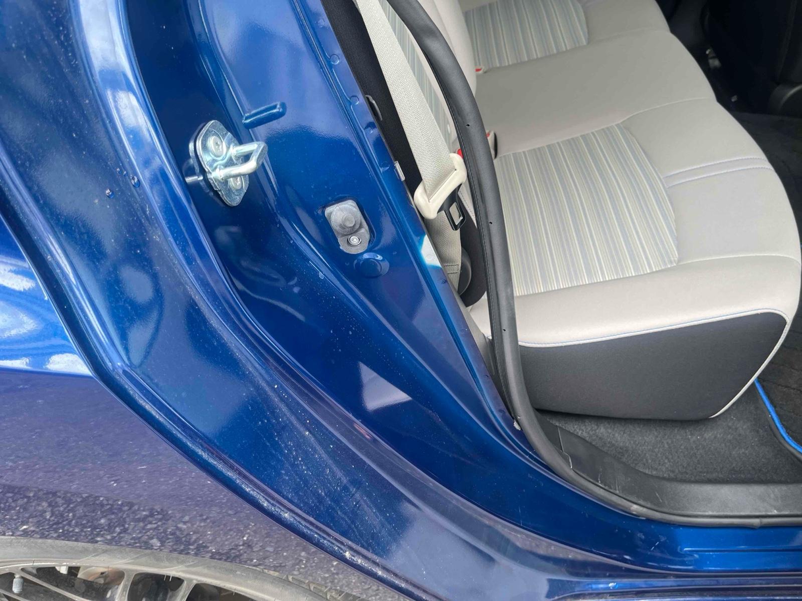 NISSAN LEAF X Image 14