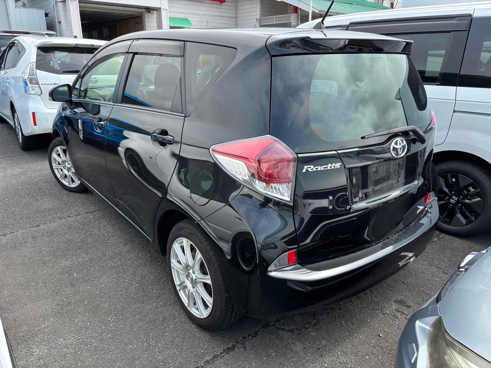 TOYOTA RACTIS X Image 2