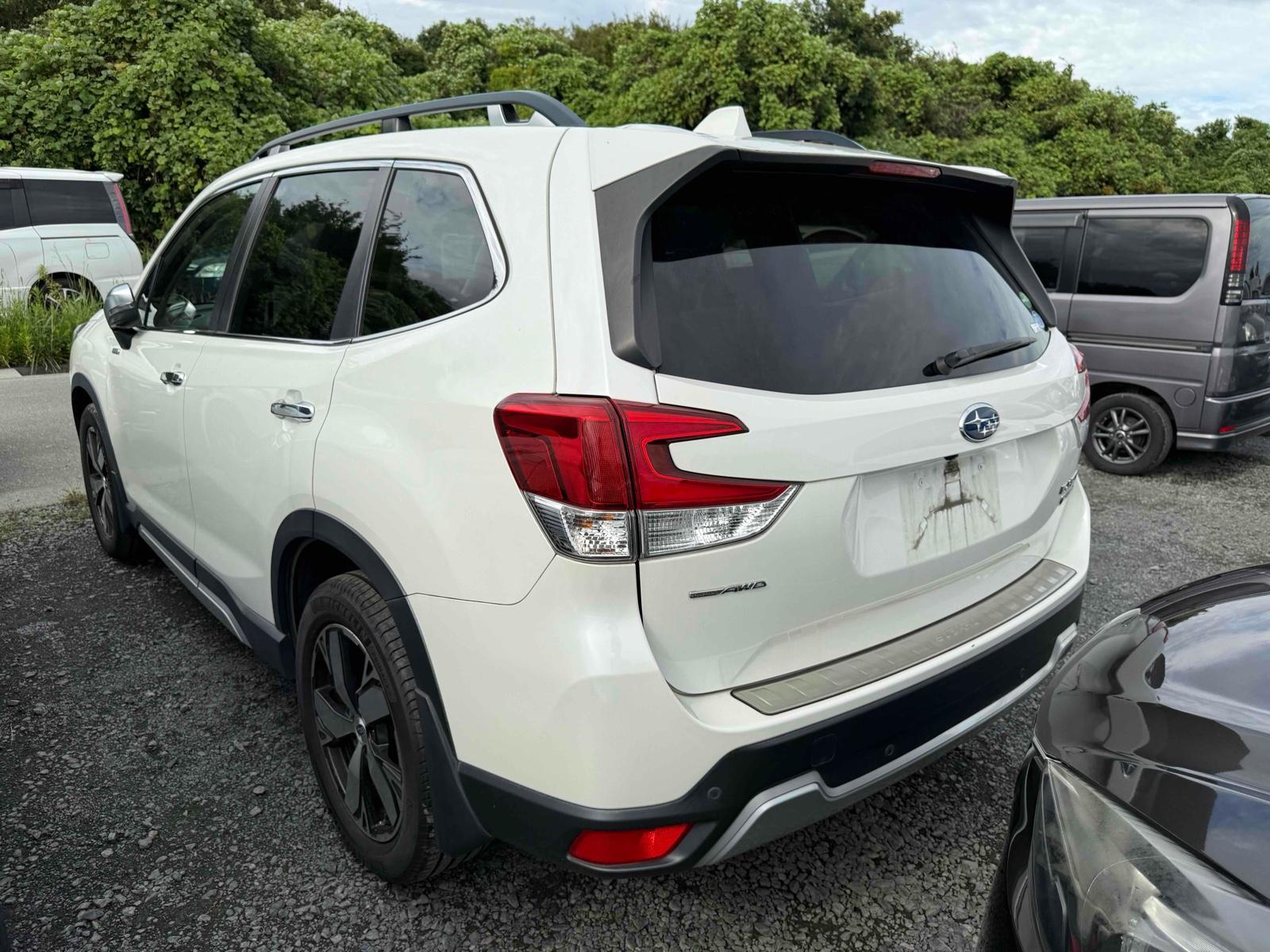 SUBARU FORESTER ADVANCE 4WD HYBRID Image 2