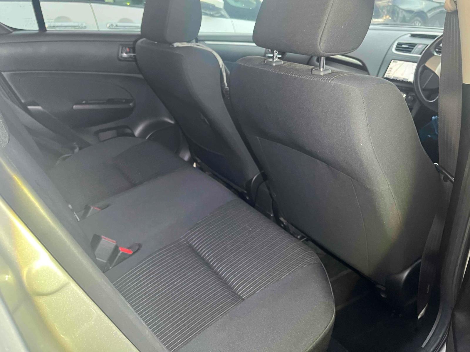 SUZUKI SWIFT 5D XG-DJE Image 21