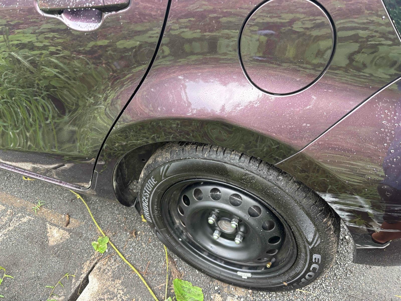 TOYOTA AQUA S Image 18