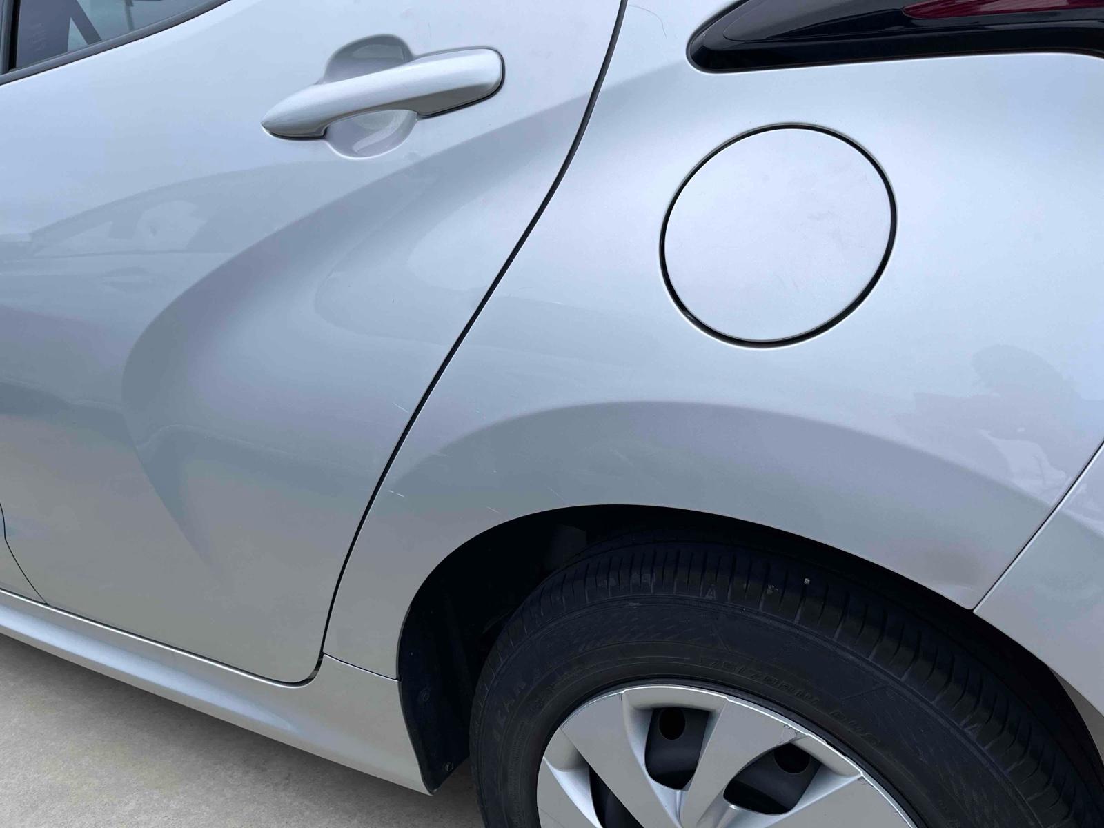 TOYOTA YARIS HYBRID X Image 18