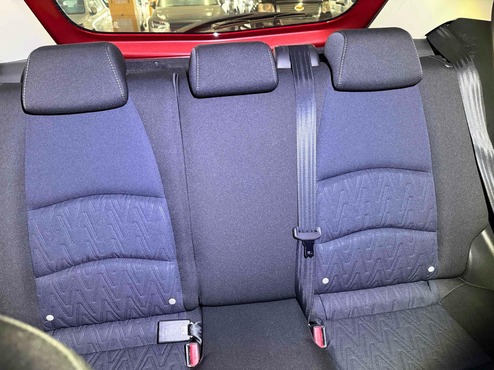 MAZDA DEMIO 13S Image 11