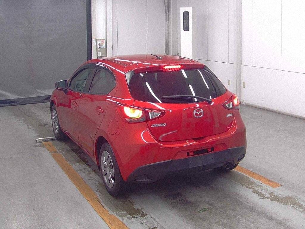 MAZDA DEMIO 13S Image 2