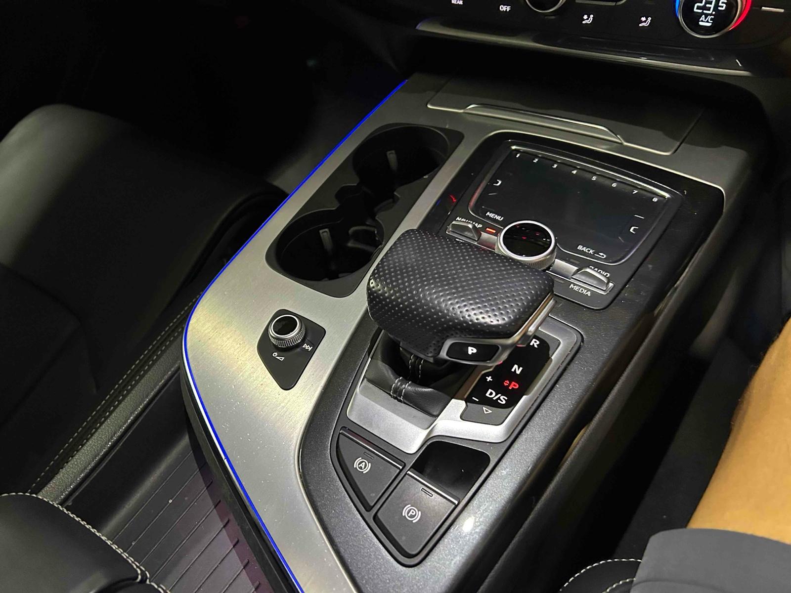 AUDI Q7 4WD 3.0TFSI QUATTRO S LINE PACKAGE Image 17