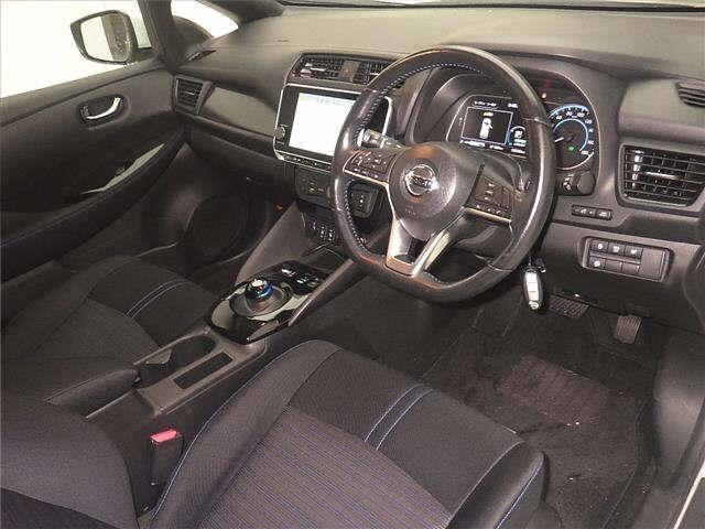 NISSAN LEAF X Image 5