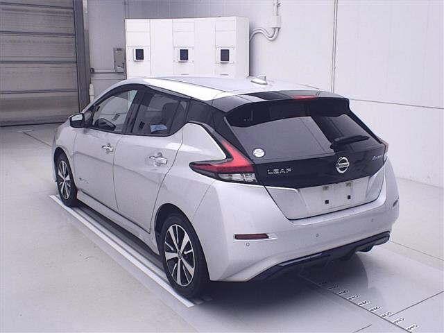 NISSAN LEAF X Image 4