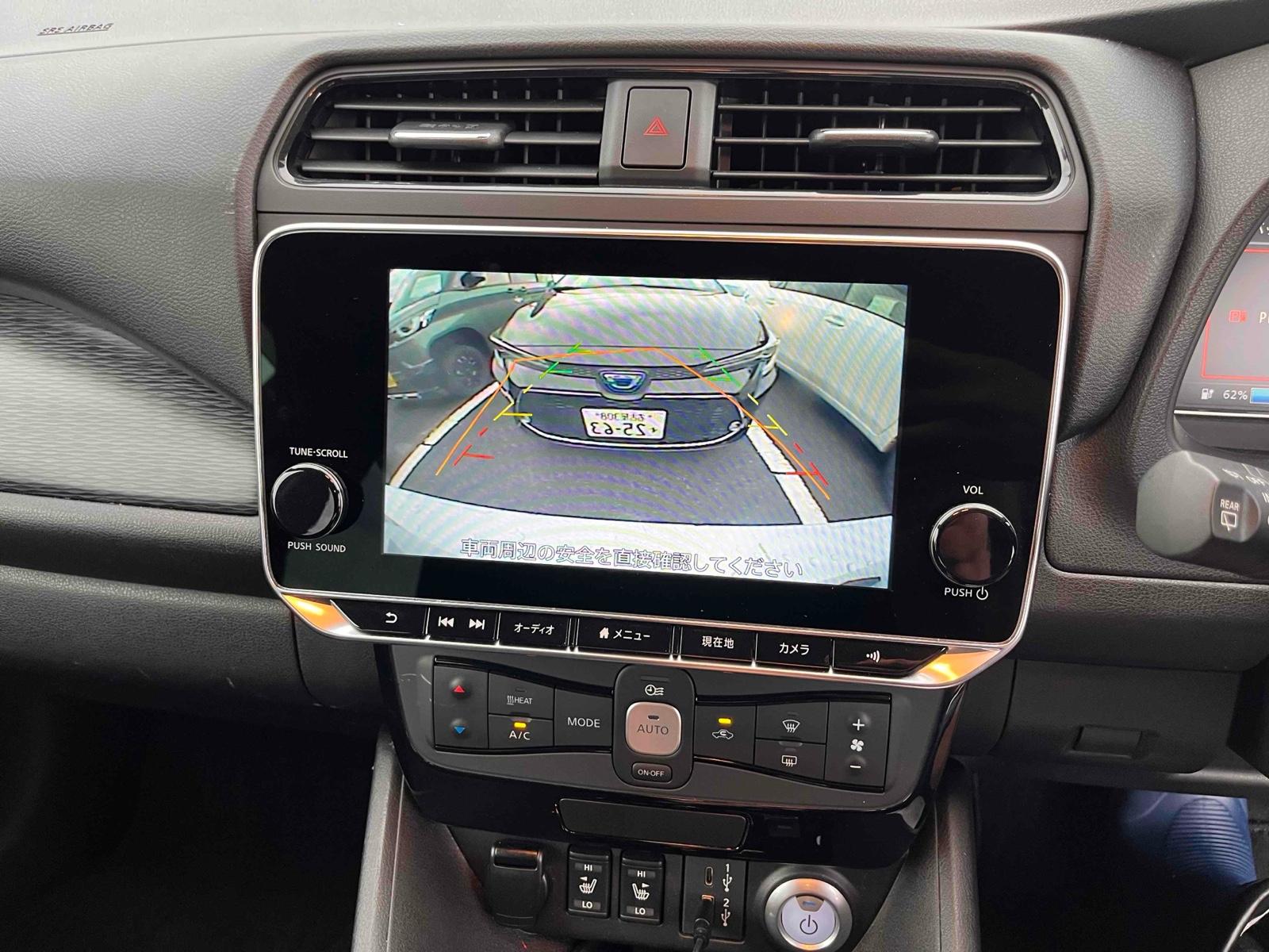 NISSAN LEAF X Image 15