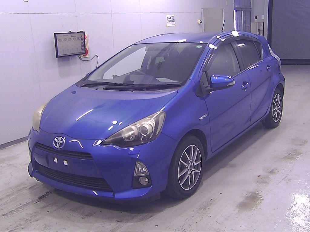 TOYOTA AQUA S Image 4
