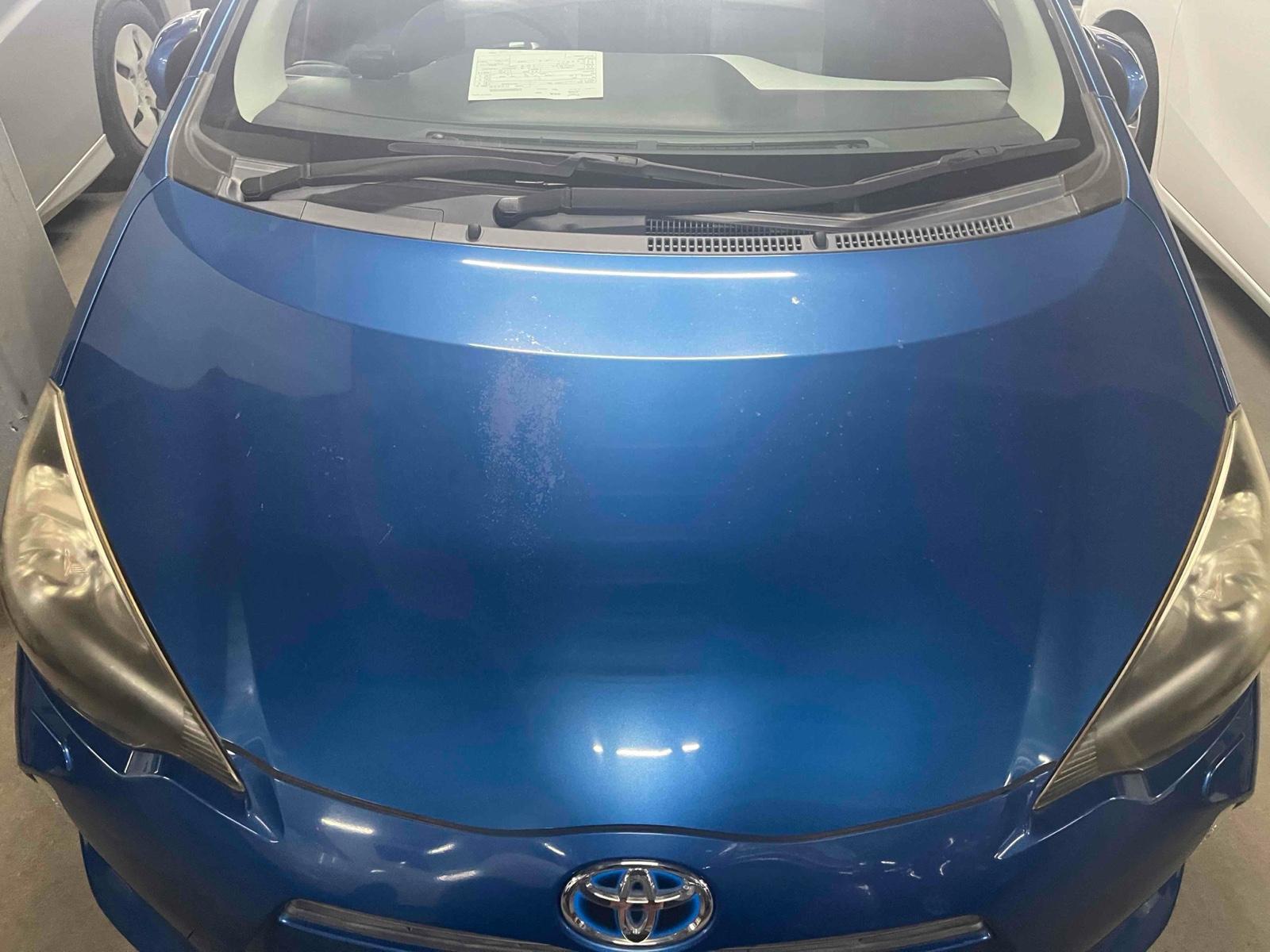 TOYOTA AQUA S Image 36