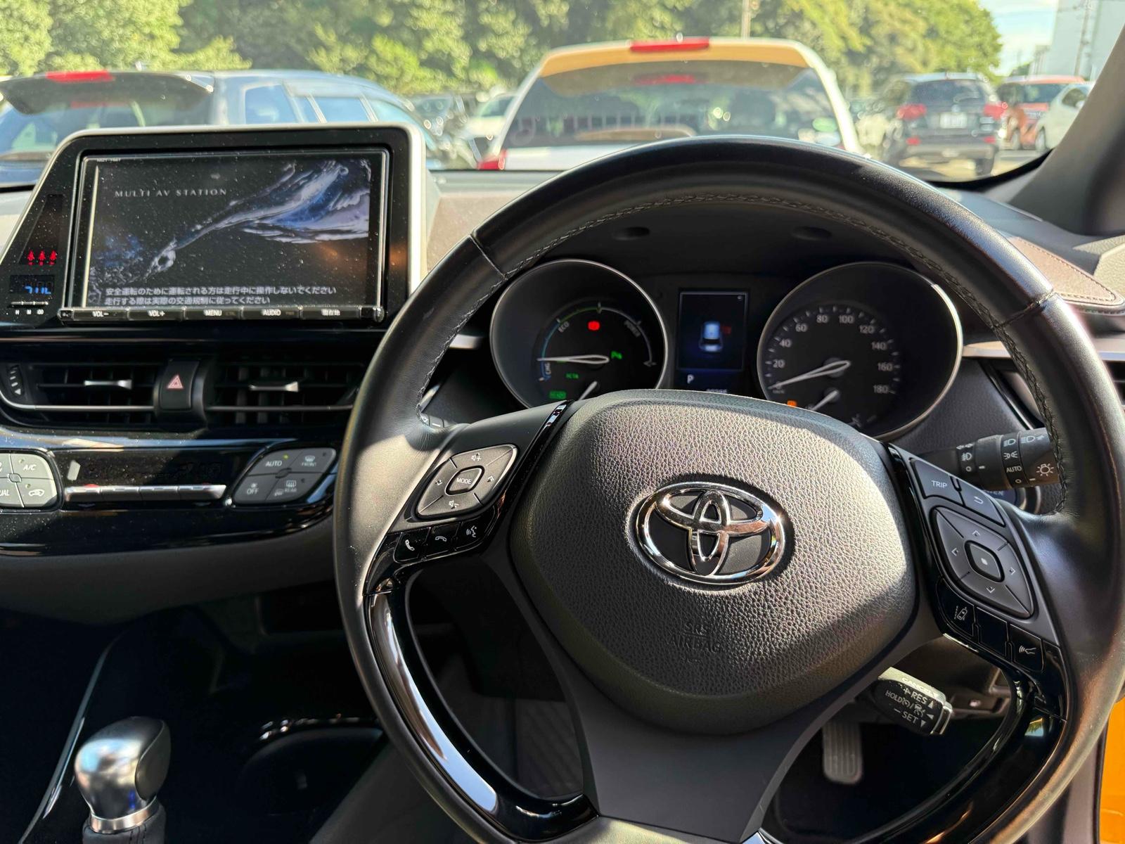 TOYOTA C-HR G Image 10