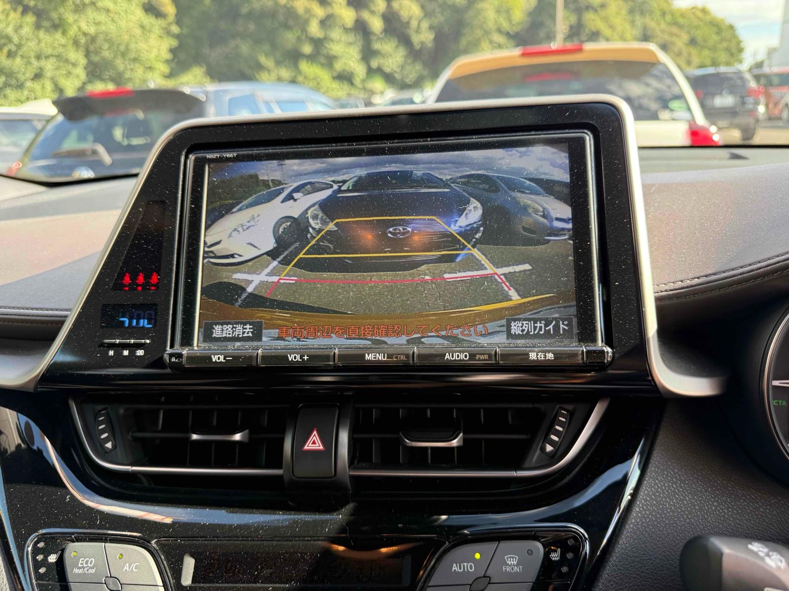 TOYOTA C-HR G Image 11