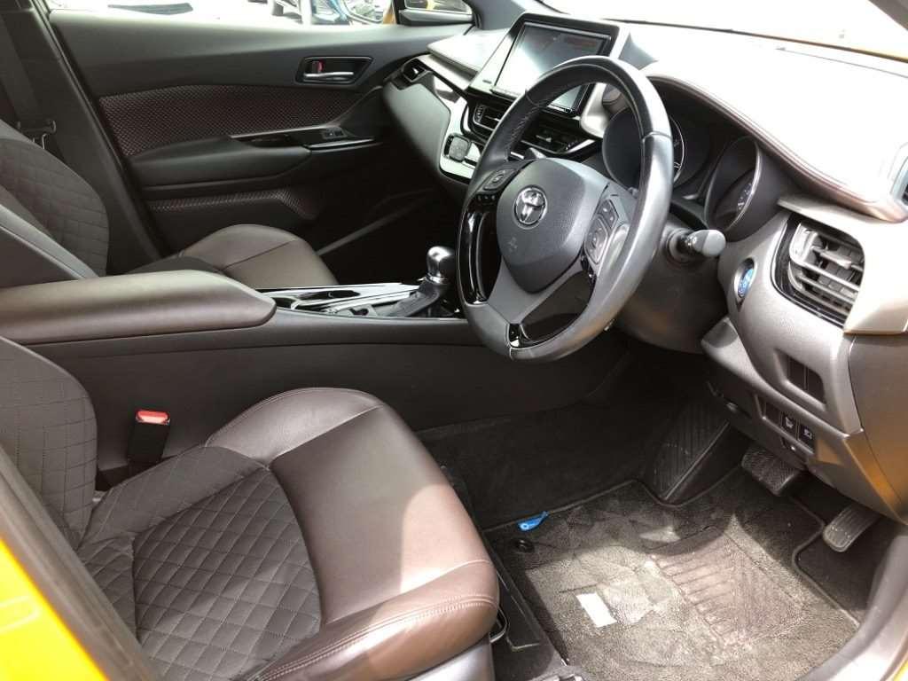 TOYOTA C-HR G Image 5