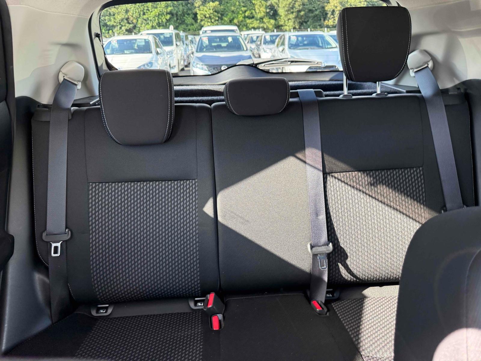 SUZUKI SWIFT HYBRID RS 4WD Image 9