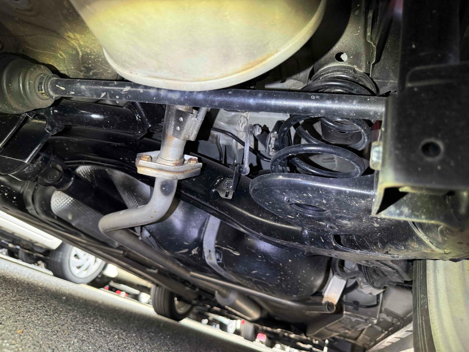 SUZUKI SWIFT HYBRID RS 4WD Image 25
