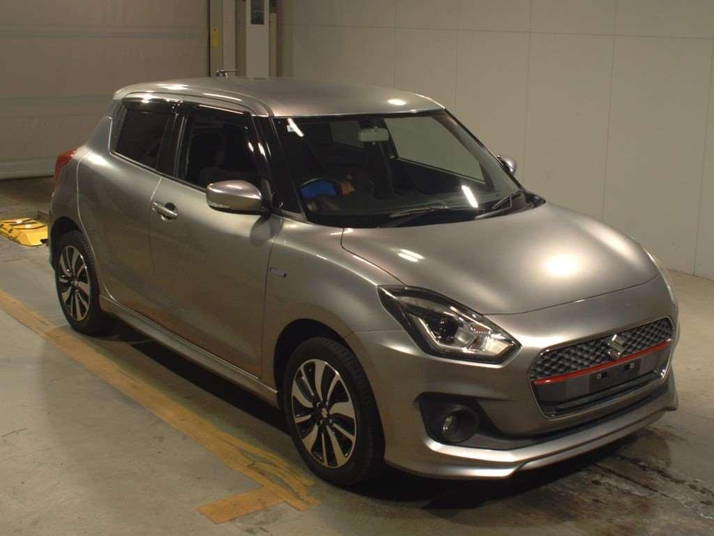 SUZUKI SWIFT HYBRID RS 4WD Image 4