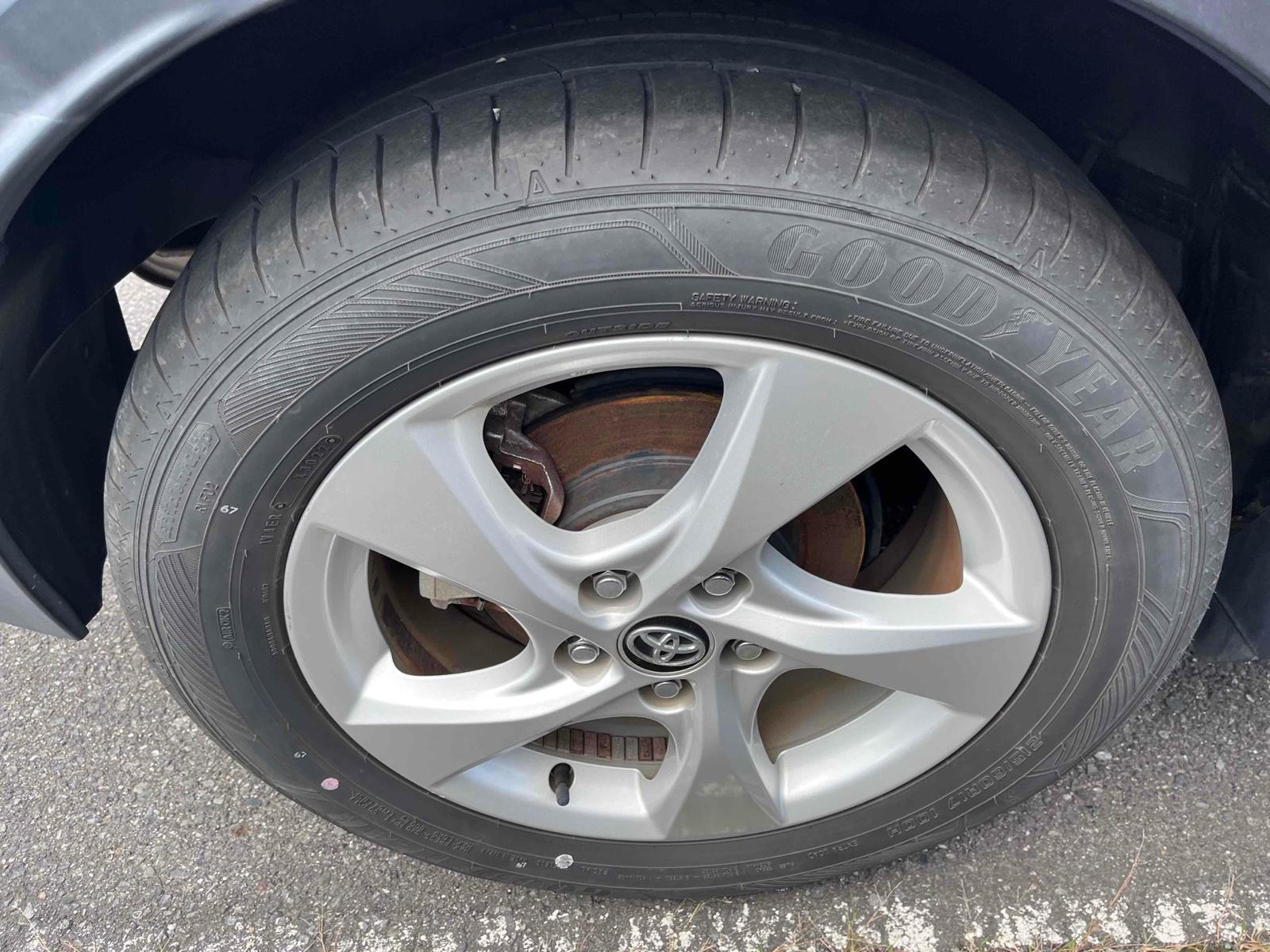 TOYOTA C-HR S Image 16