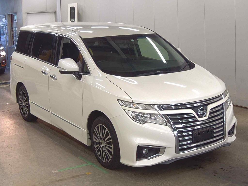 2015 Nissan ELGRAND 71,081 km