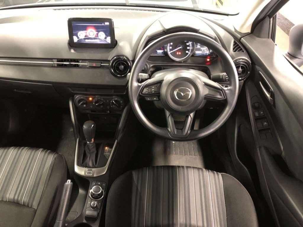 MAZDA 2 15S Image 6