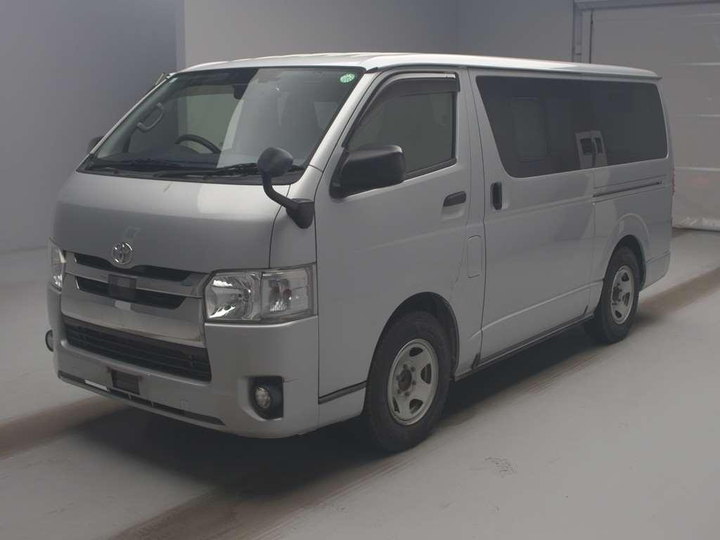 2020 Toyota HIACE 101,000 km